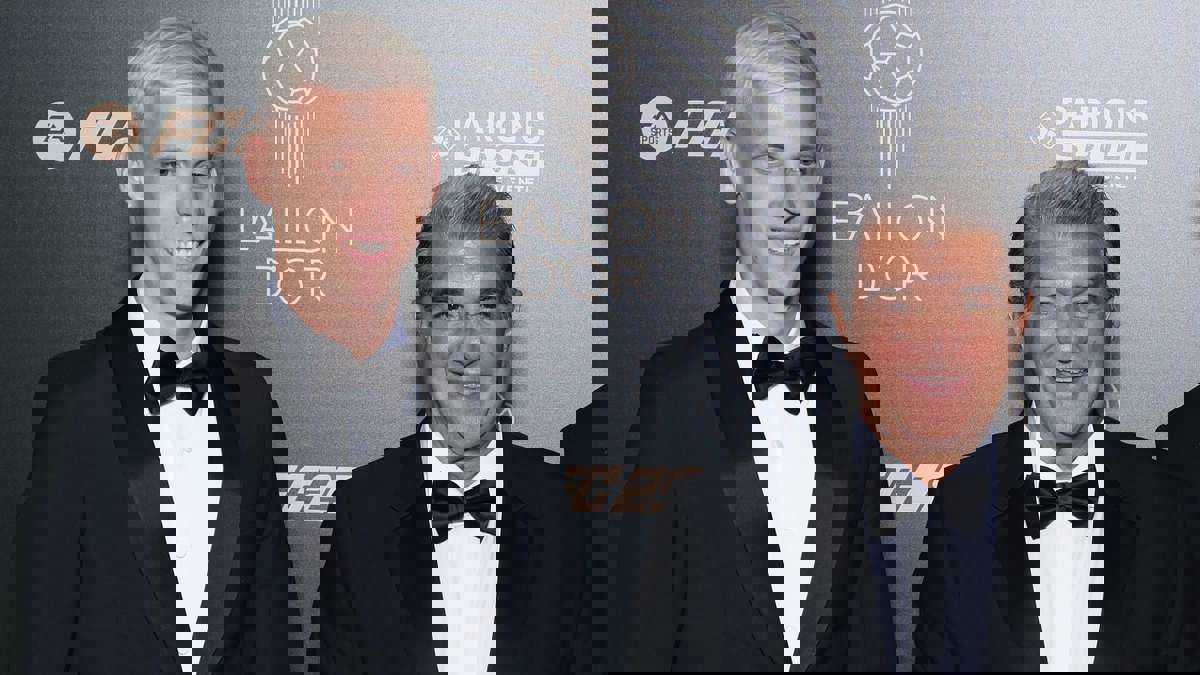 2132896
