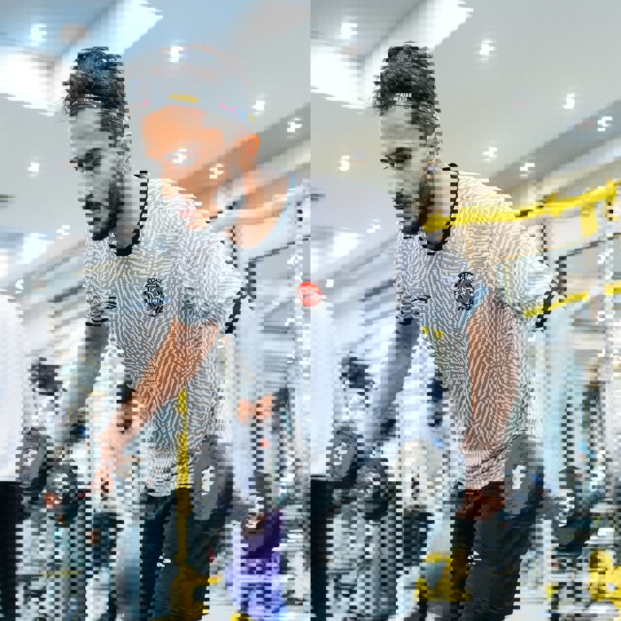 2134208