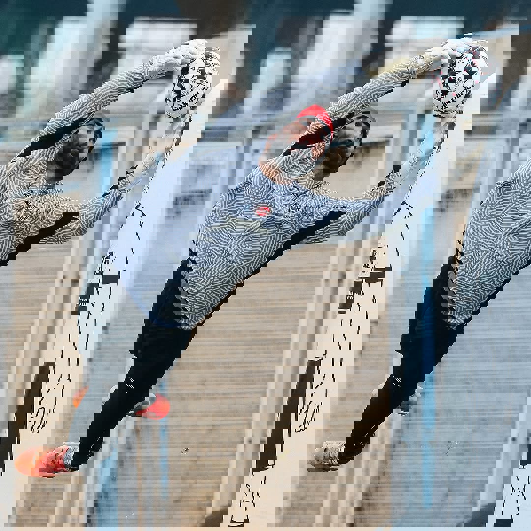 2134360