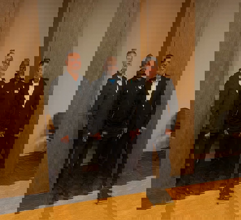 2134366
