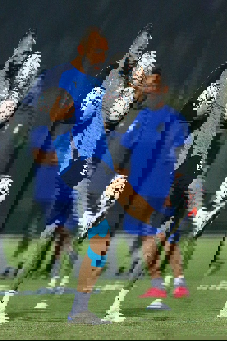 2134704