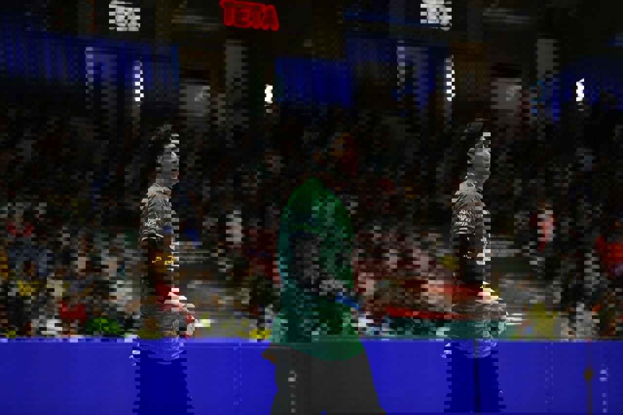 2134858