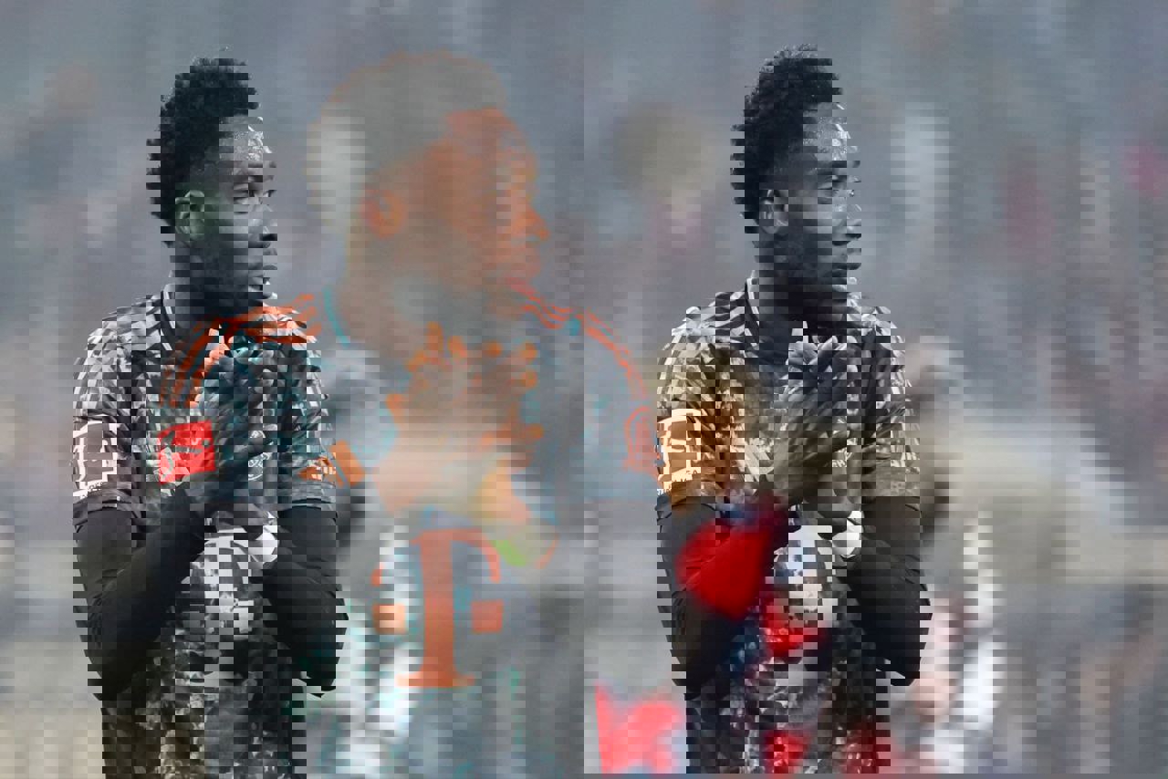 2135105