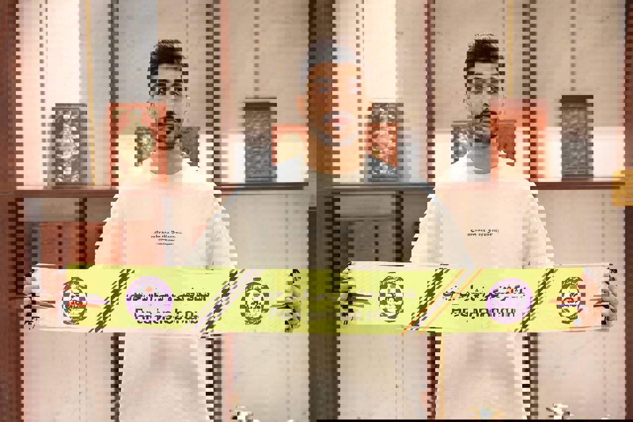 2135137