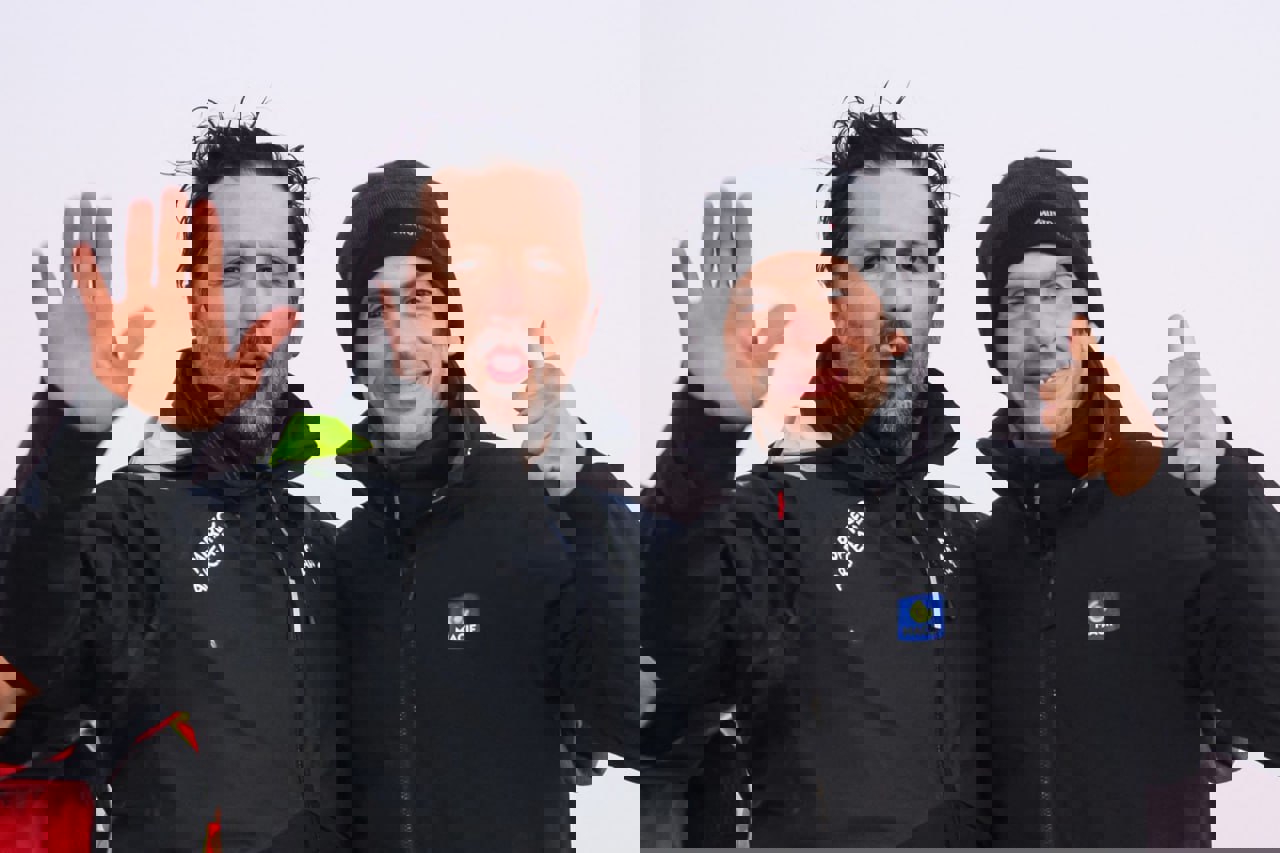 2135212