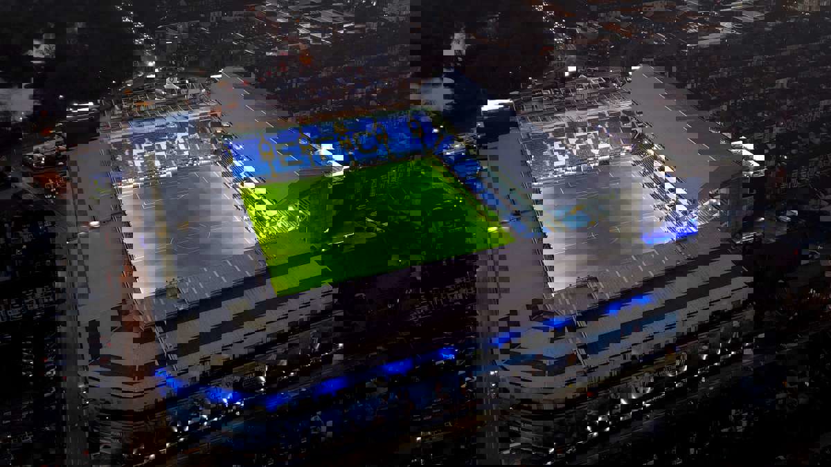 2135843