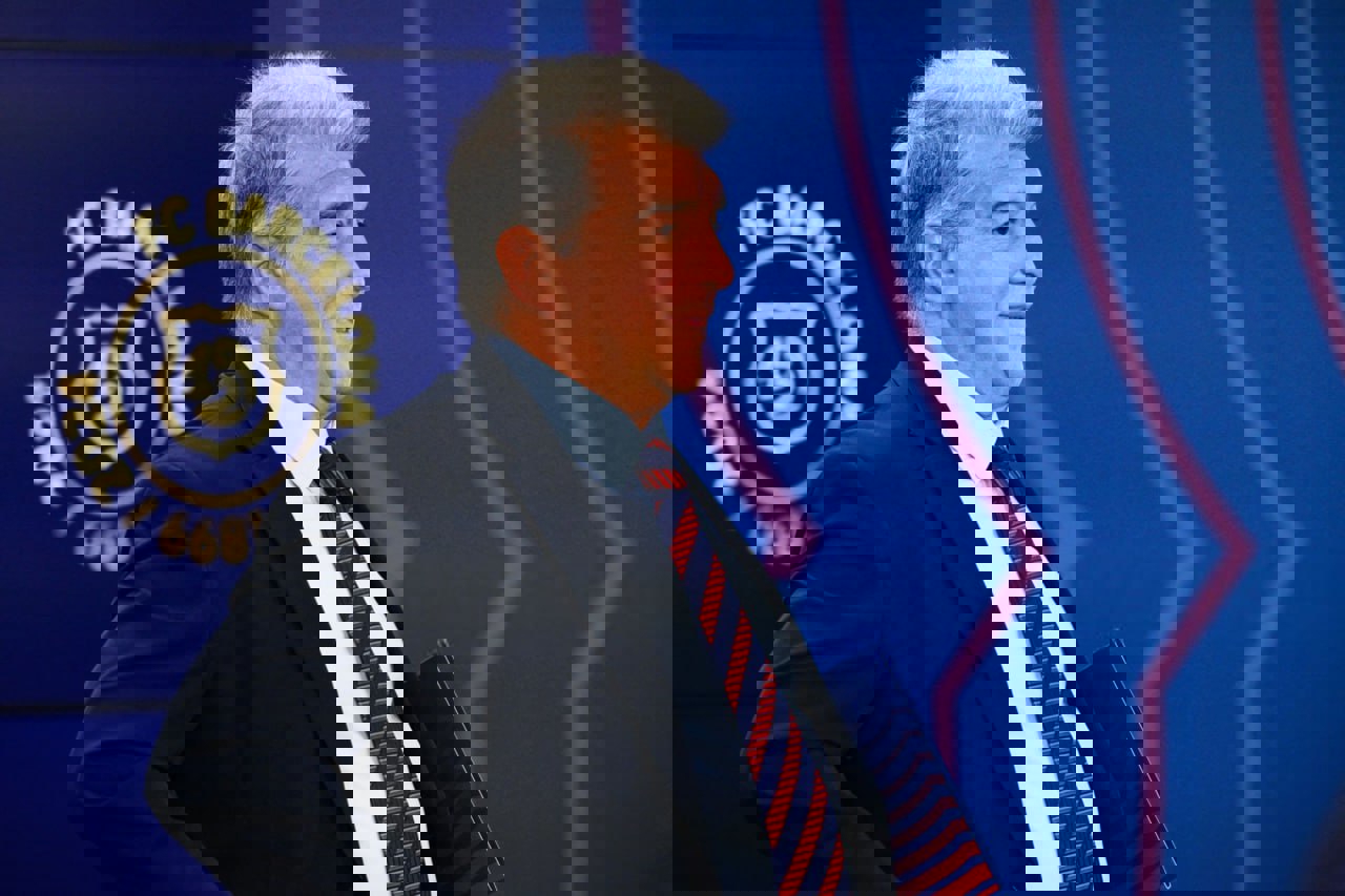 2135738