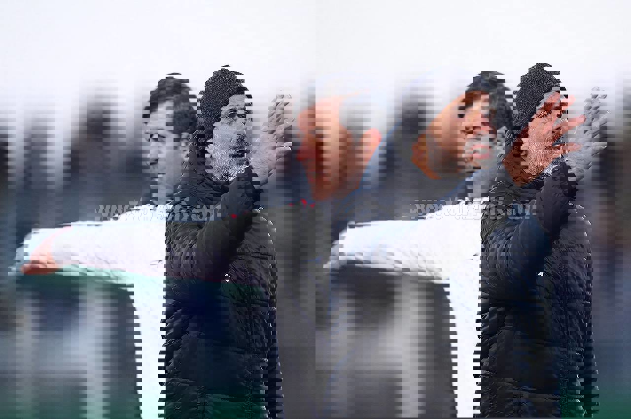 2135830