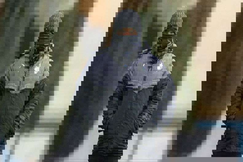 2136377
