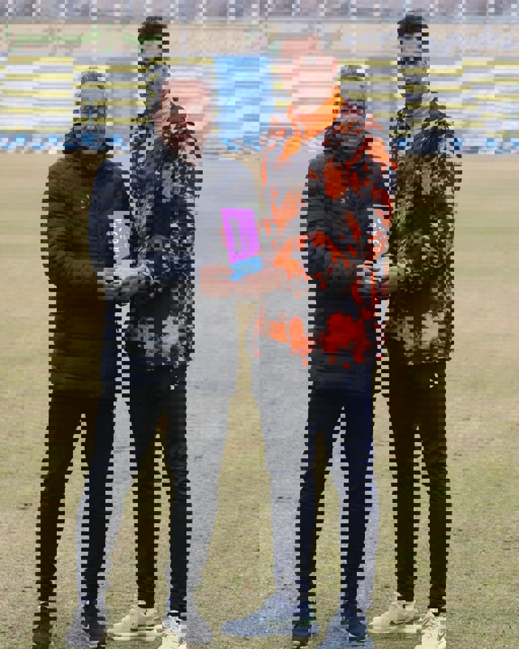 2135932