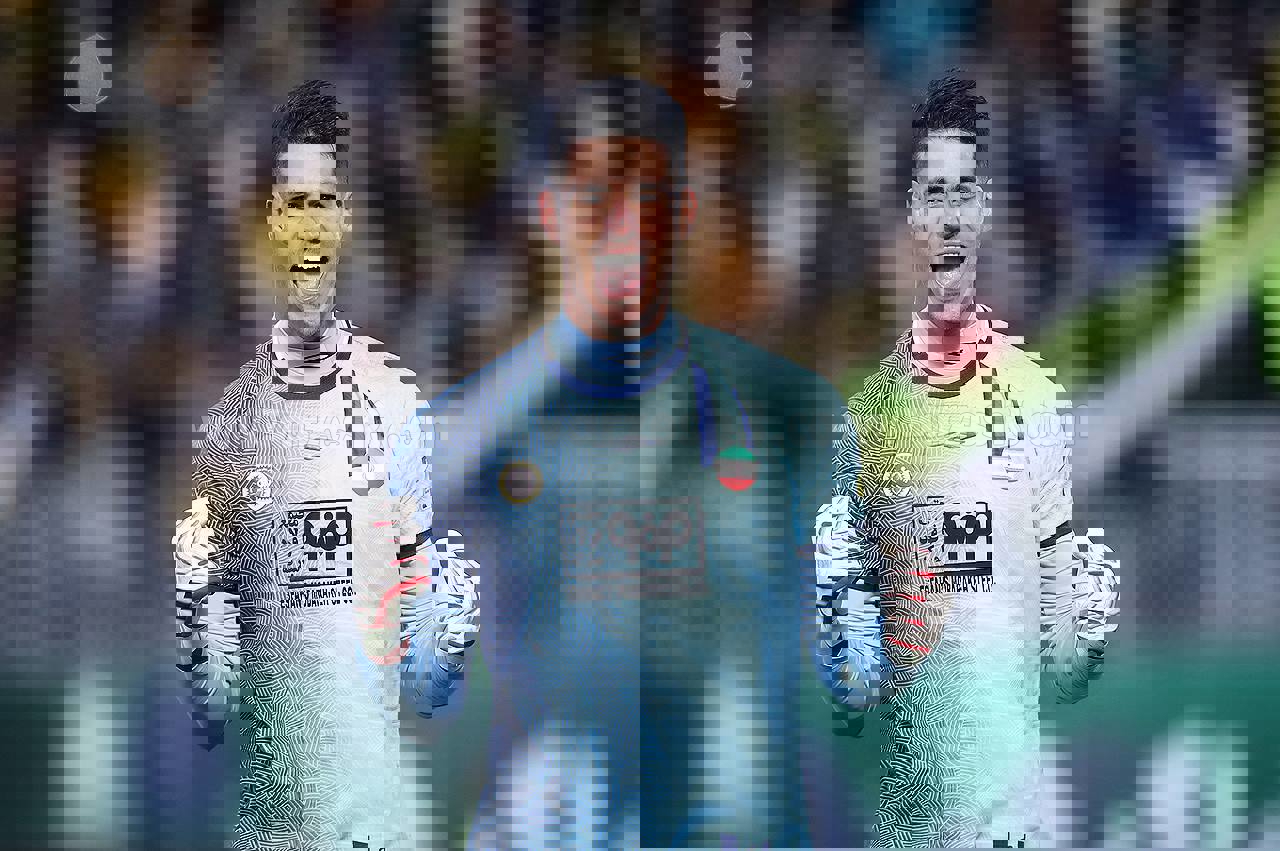 2135929