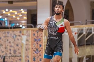 قهرمان المپیک جام تختی را از دست داد