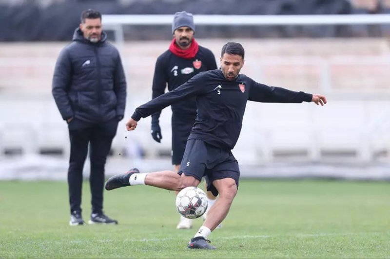 ریگی با سلاح بیتوجهی در تمرین پرسپولیس