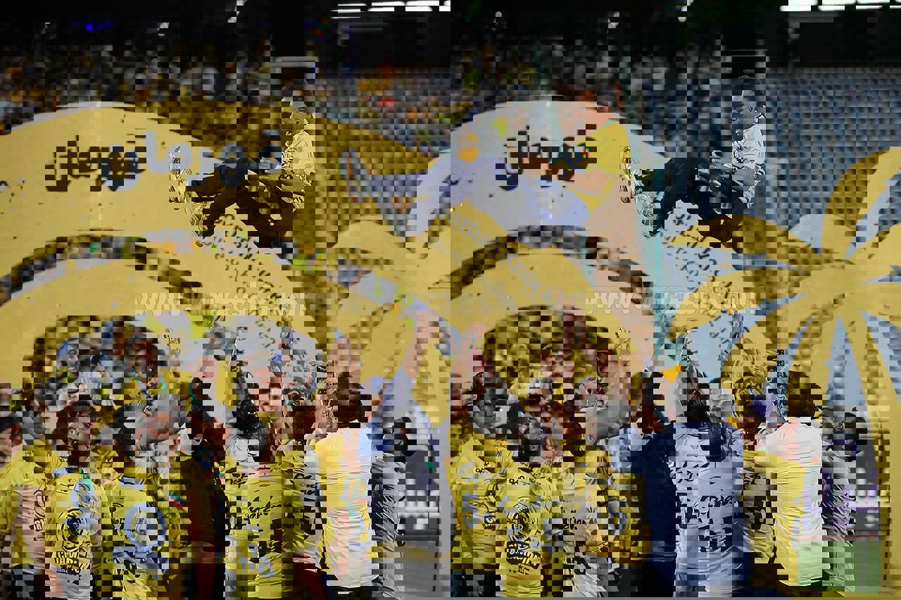 2136193