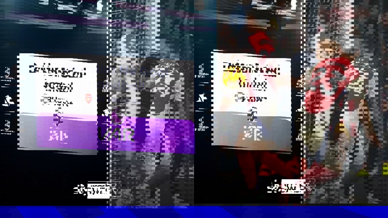 2136598