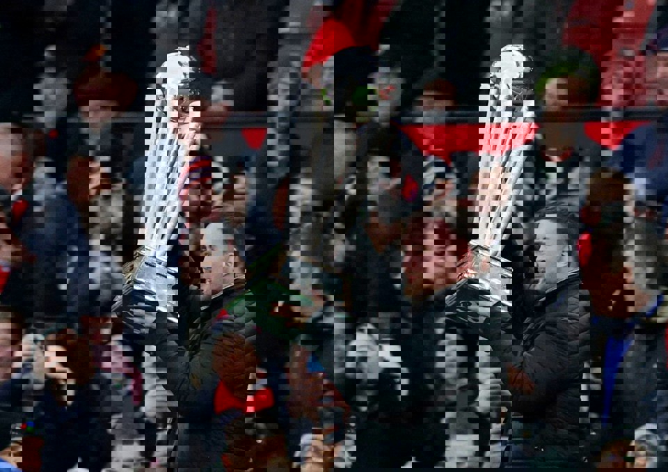 2136735