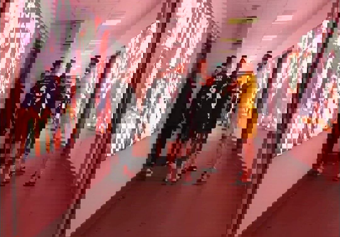 2137371