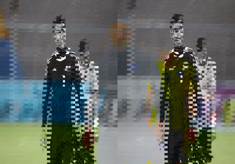 2137028
