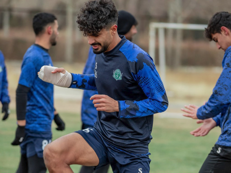 نوروزی، غایب بزرگ مقابل آبیها