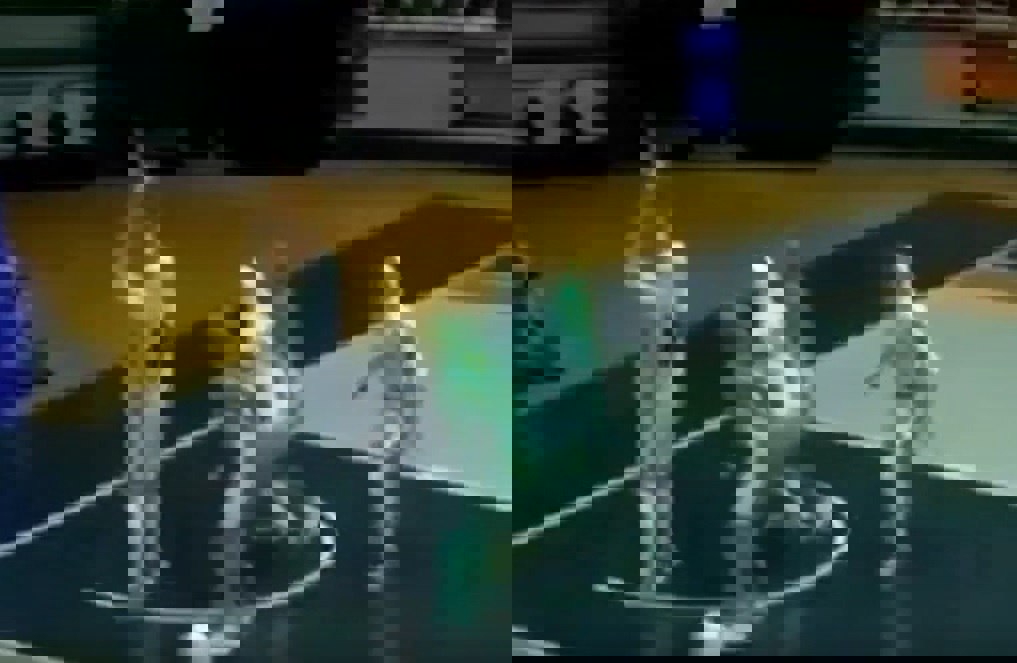 2137121