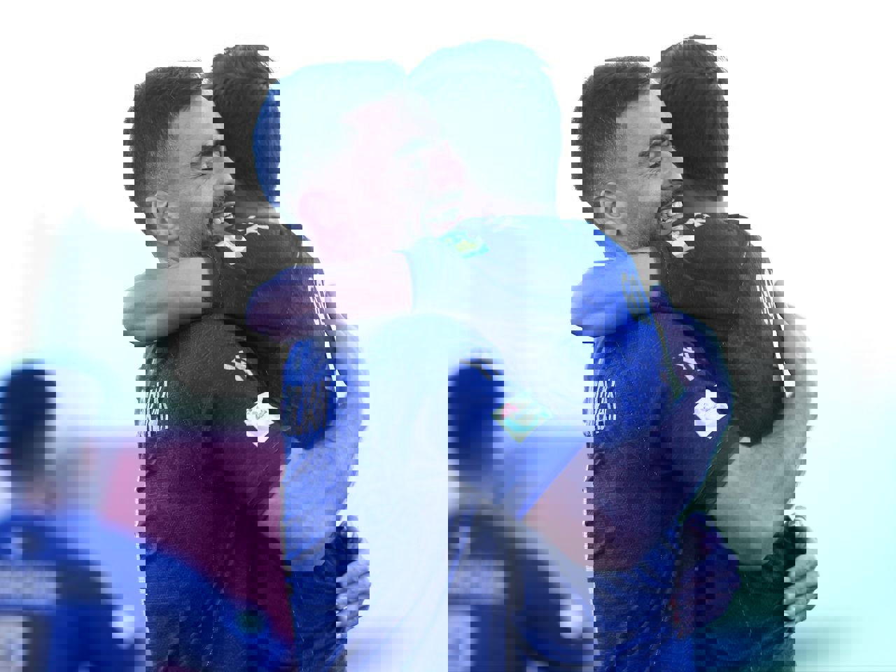 2137248