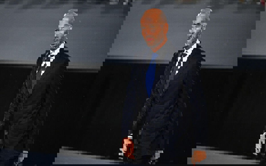 2137384
