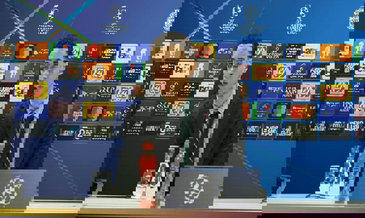 2137915