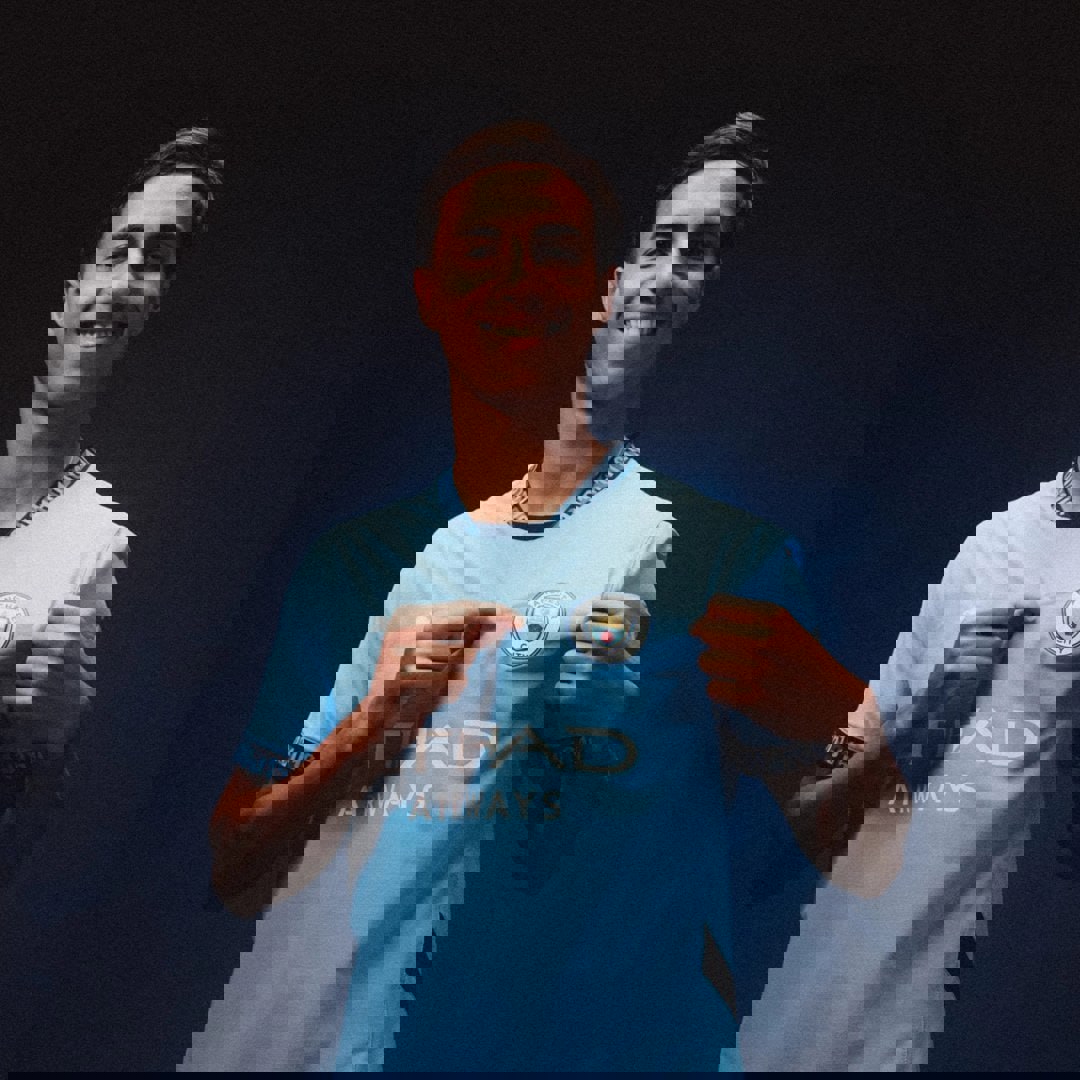 2137588