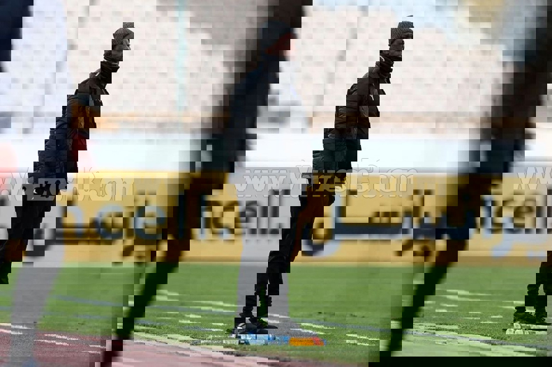 2137586