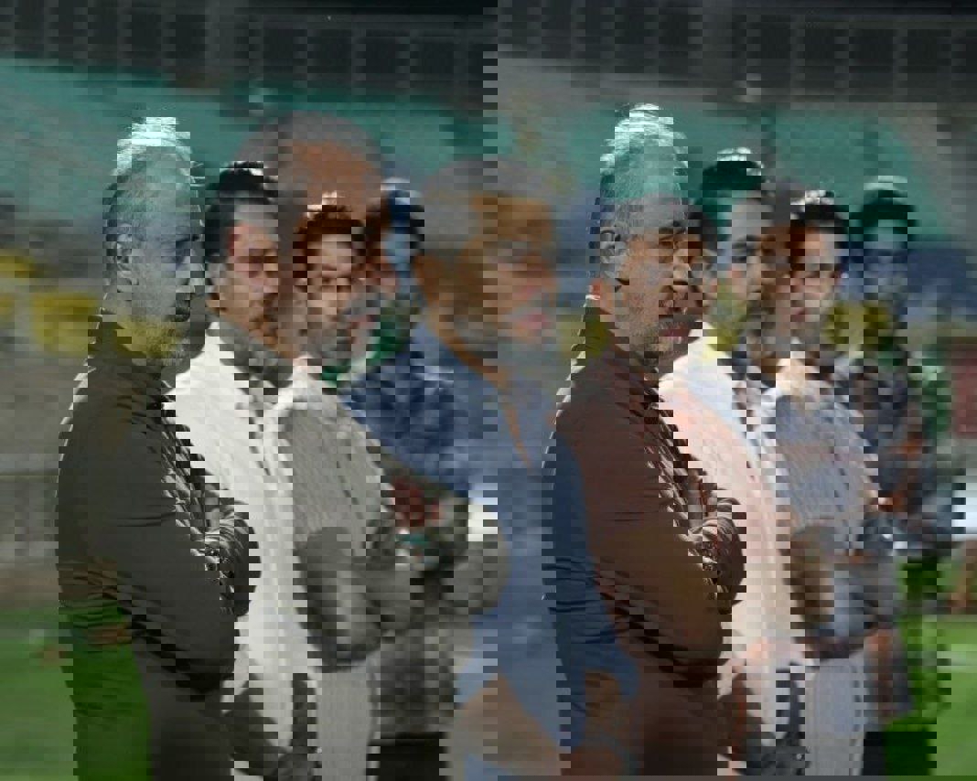 2137798