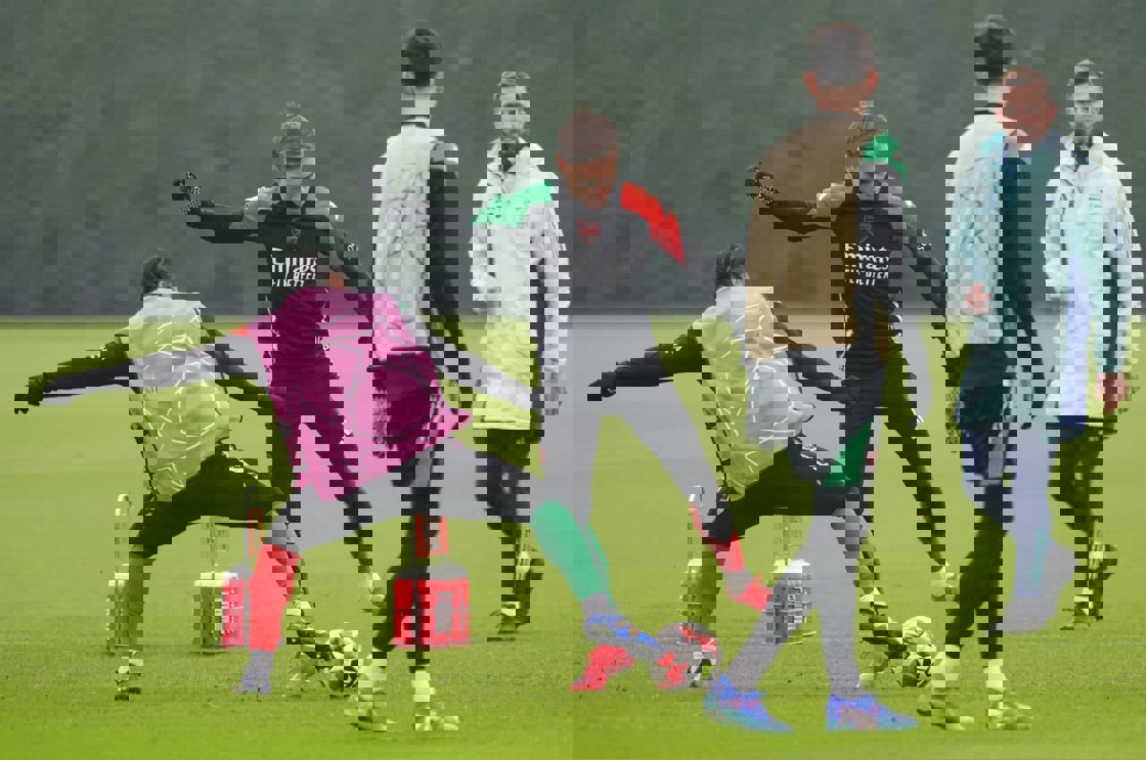 2137821