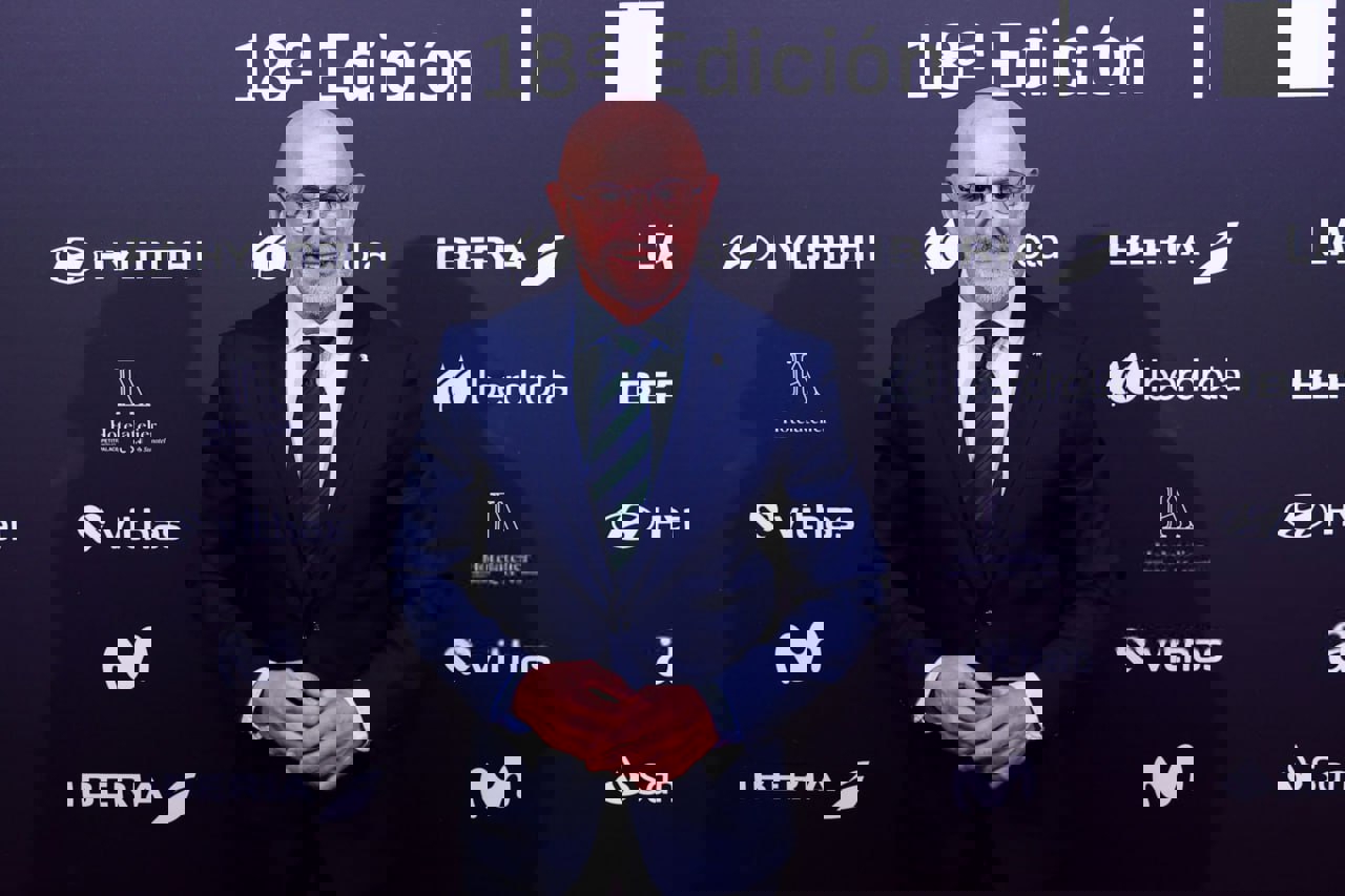 2137770