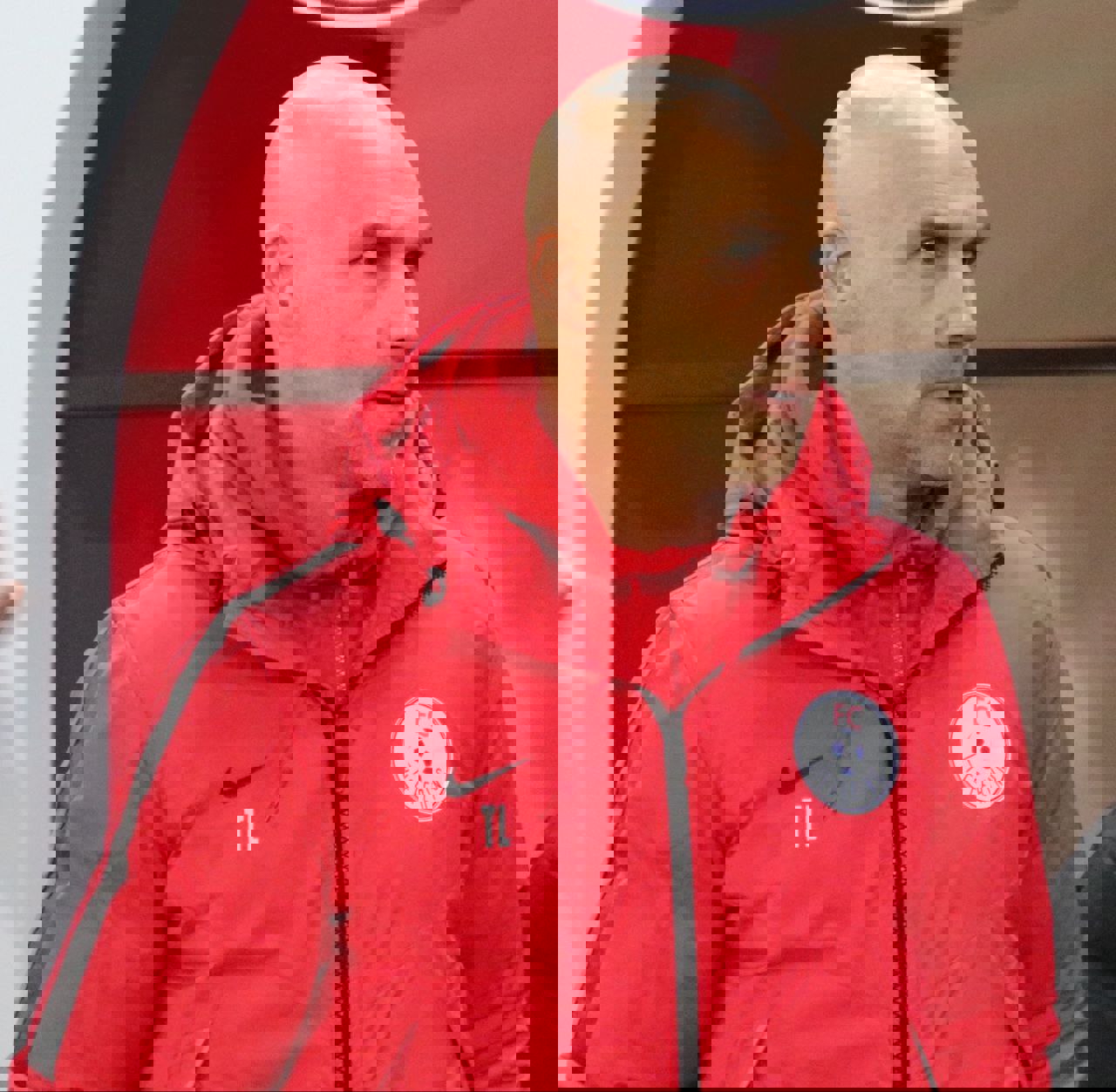 2137887