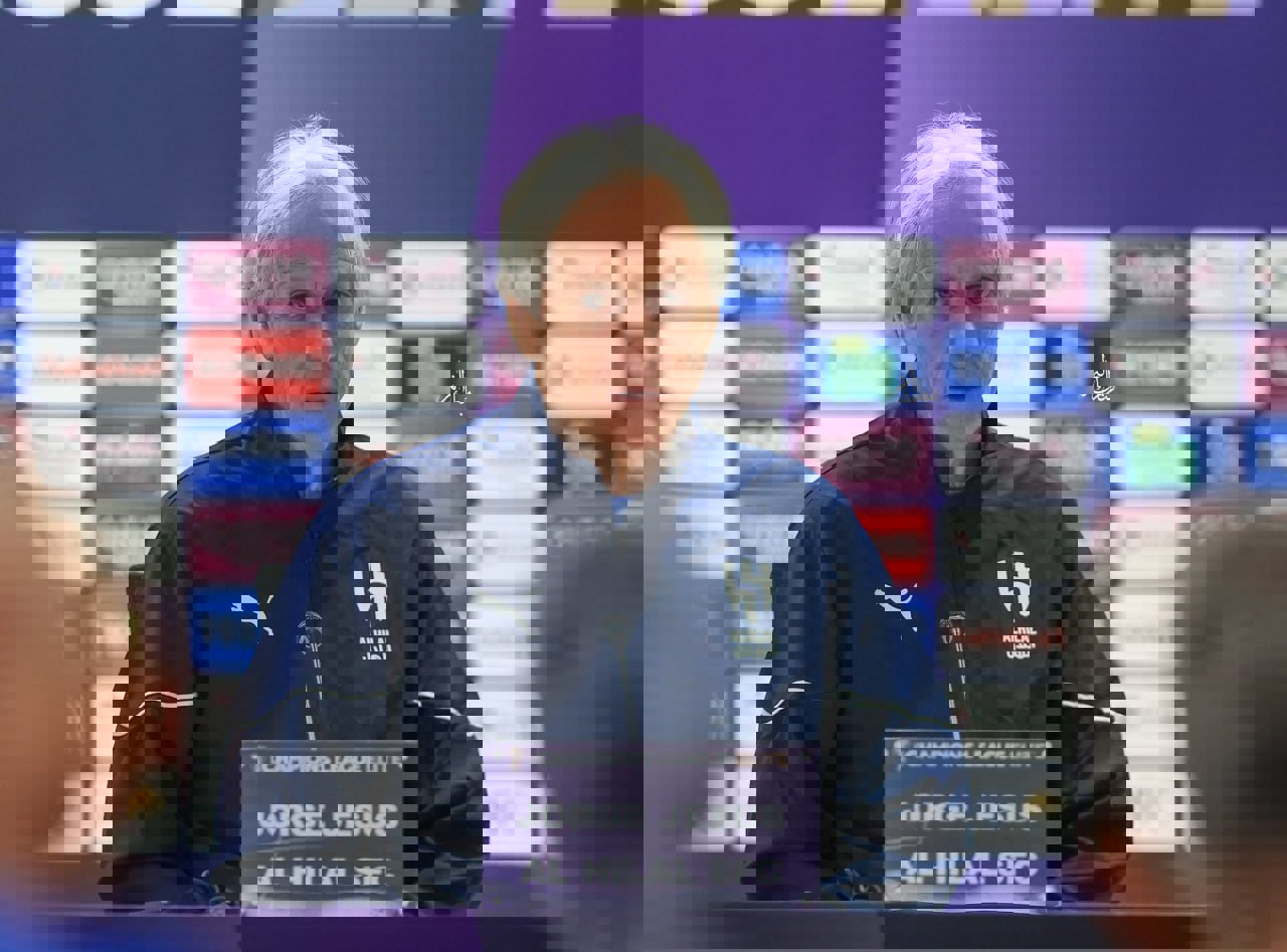 2137944