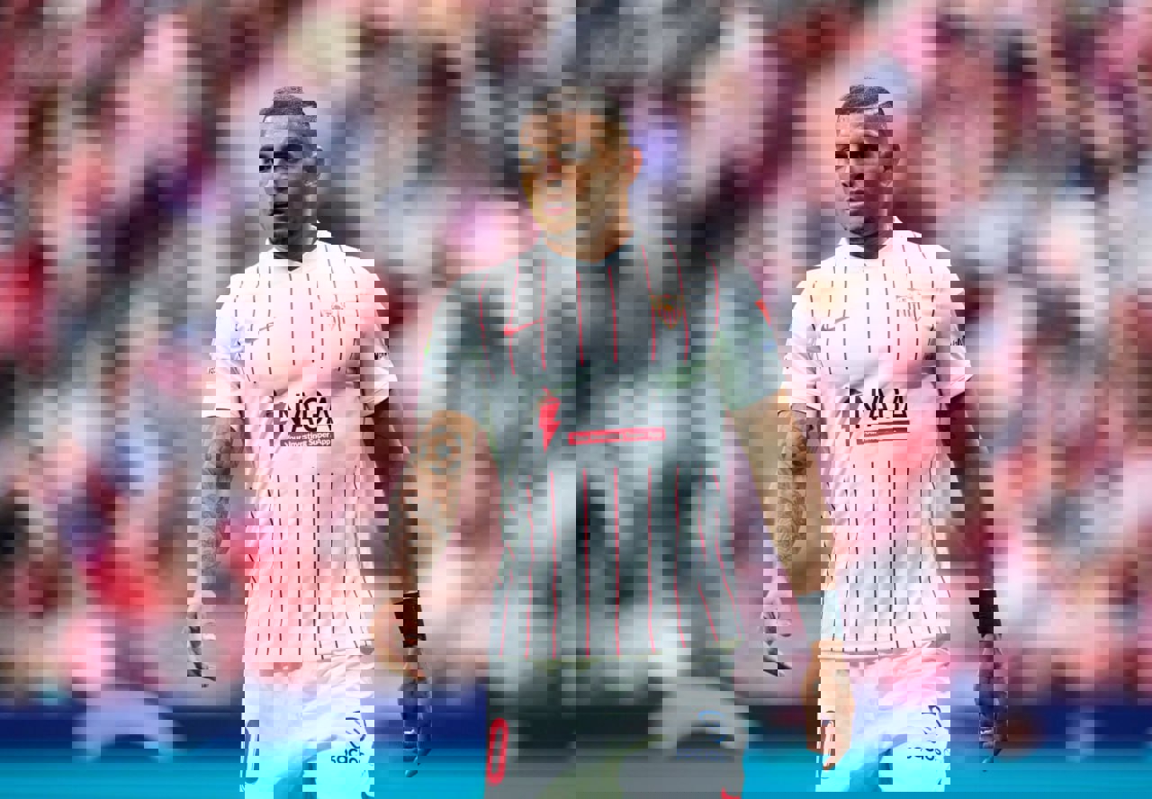 2138571