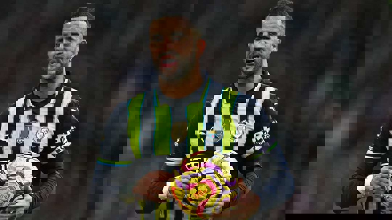 2138663