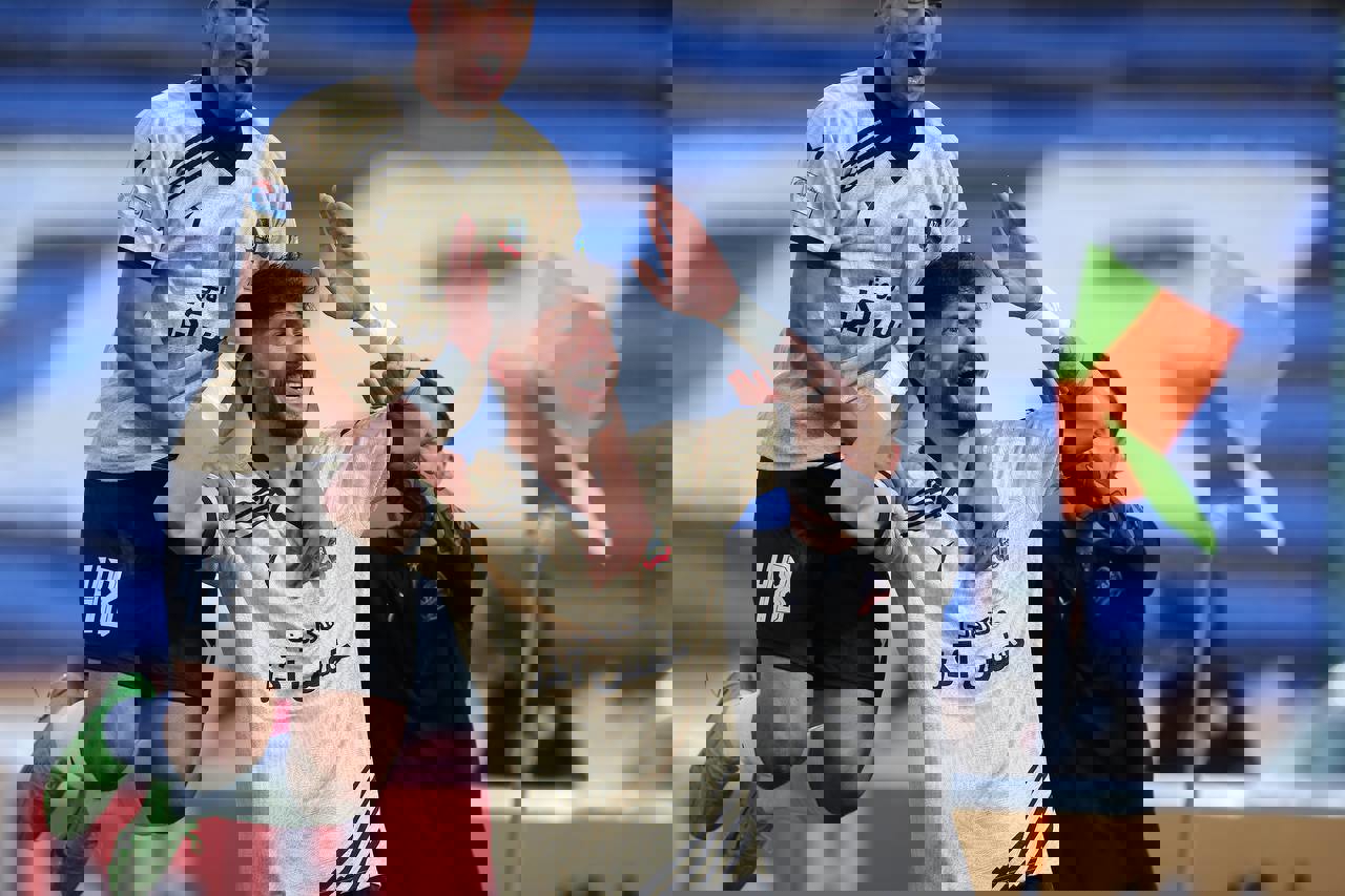 2138742