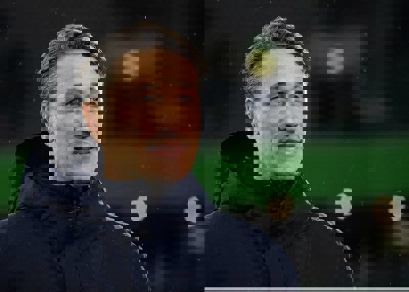 2139004