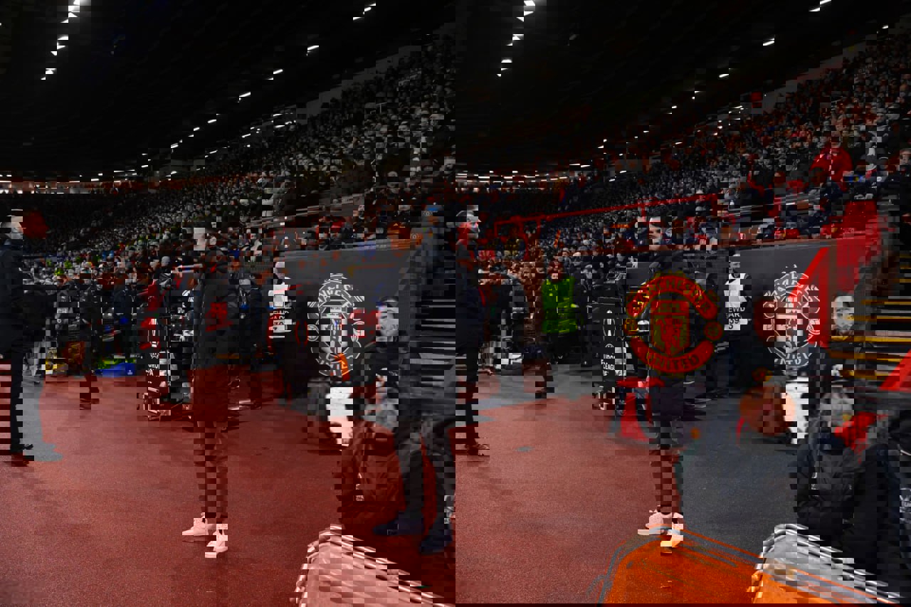 2138883