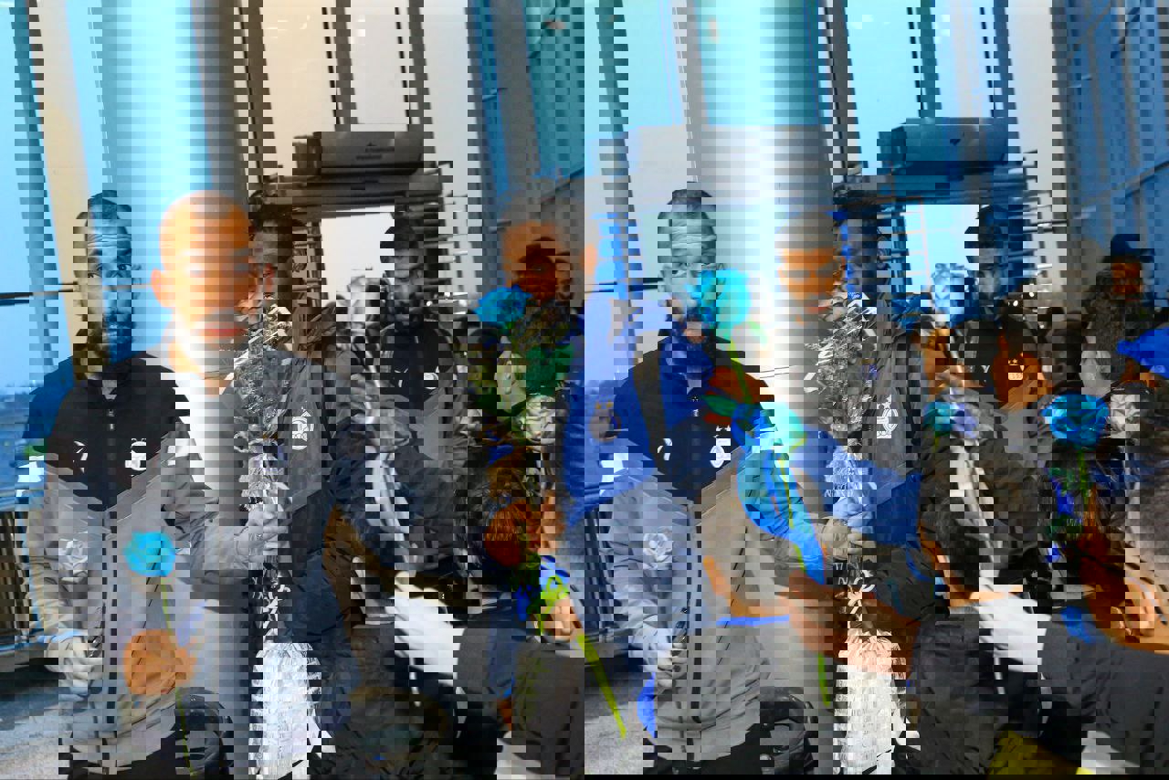 2138897