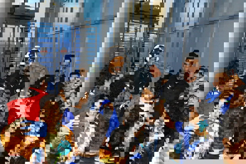 2138898