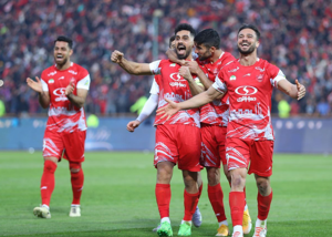یک تیم کامل: پرسپولیس معدن وینگرها!