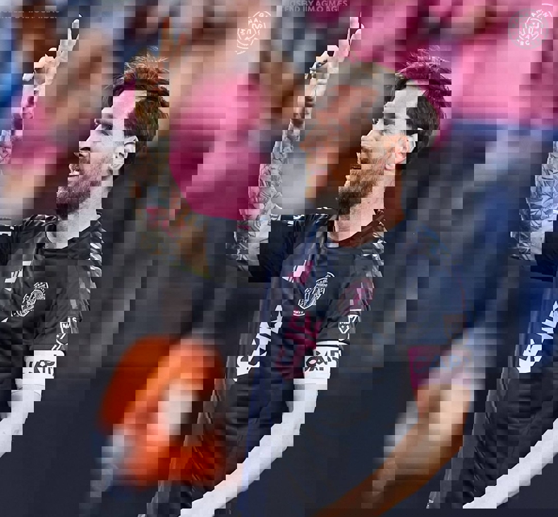 2140570
