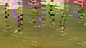 گلر ذوب مانع عجیب‌ترین گل‌به‌خودی سال!