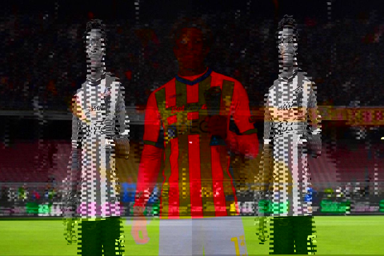 2140948