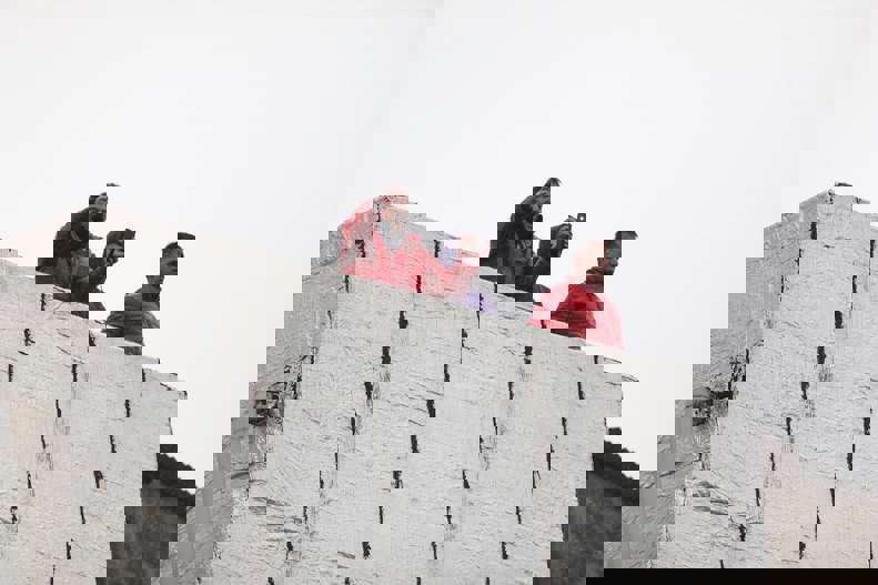 2140733
