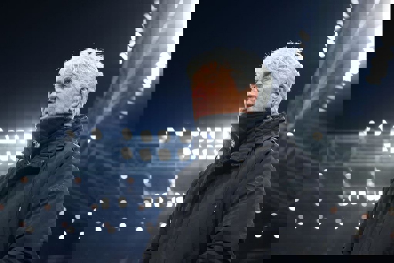 2140943