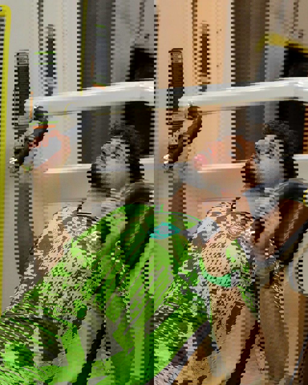 2140908