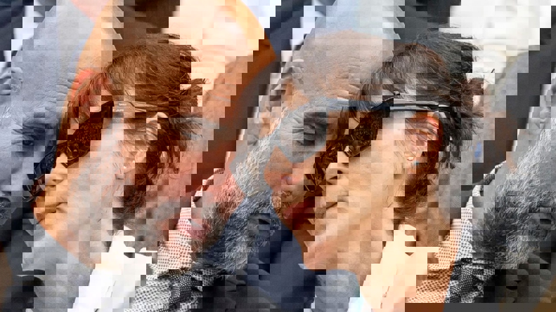 2141044