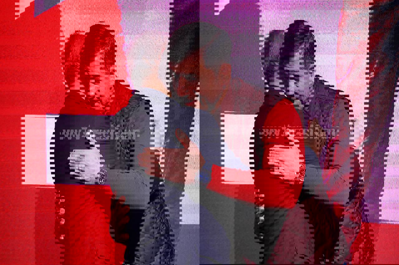 2141256
